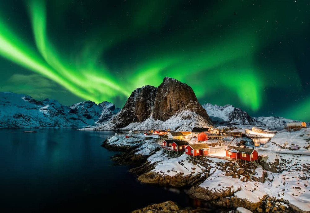 挪威天际线与北极光 Metaverse 的图像