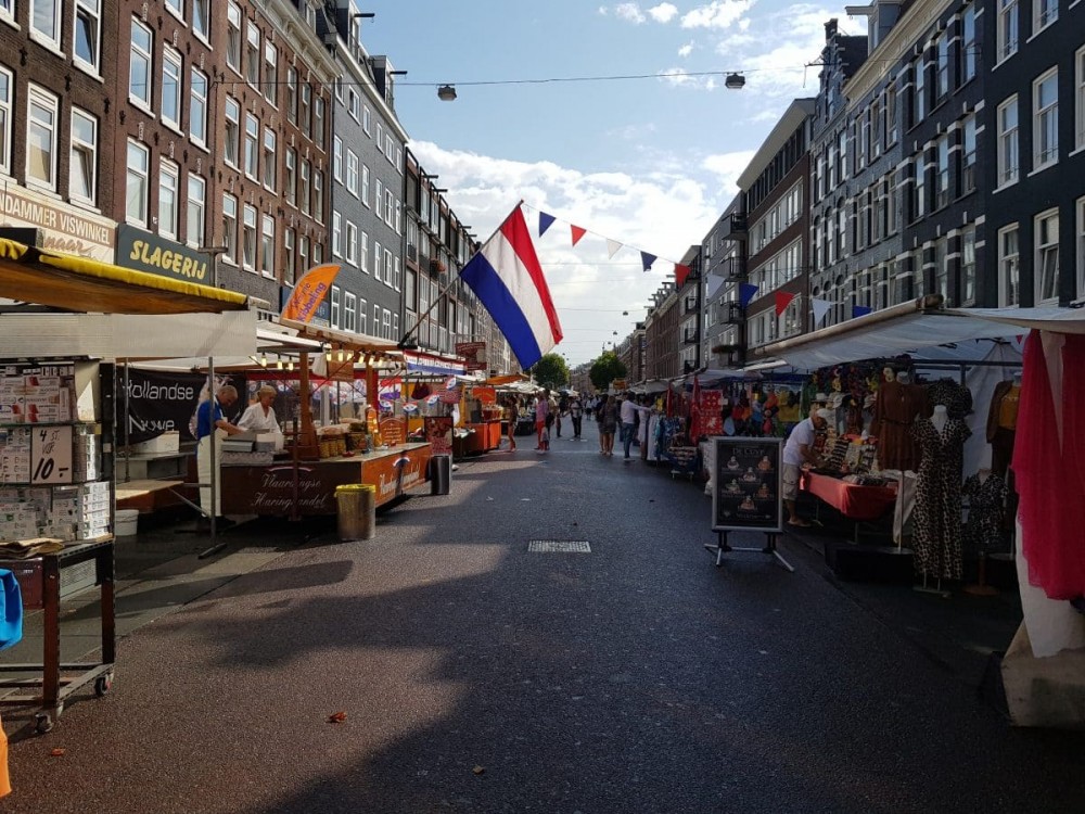 荷兰的一条街道